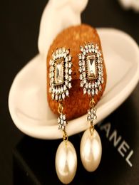 2017 earrings for women gold long dangle earrings vintage fashion big pearl Jewellery earings retro temperament drop earrings brand1293180