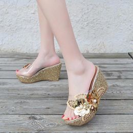 Slippers Wedge Sandals Women's 2024 Summer Rhinestone Sequins Flowers Transparent Thick Bottom Flat Shoes