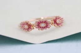 2020 New 100% 925 Sterling Silver European Style Pink Daisy Flower Enamel Trio Ring for Women1941740
