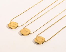 Never Fading 14K Gold Plated Luxury Brand Designer Letter Round Pendants Necklaces Stainless Steel Choker Pendant Necklace Beads C8361920