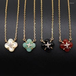 Pendant Necklaces Wishing Pool Natural Stone Necklace For Women Gold Plated Vintage Female's Simple Elegant Jewellery Party Wedding
