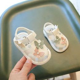 Sandals Baby Girl Summer Cute Butterfly Pearl Soft Bottom Children Flats Breathable Non-slipToddlers Shoes Outdoor Beach H240504