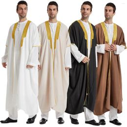 Ethnic Clothing Middle Eastern Islam Style Men's Long Embroidered Casual Muslim Robe Solid Color Simple Trend Fashion