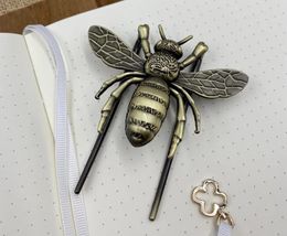 Vintage Bee Shape Metal Page Holder Clip Journal Notebook Decoration Cute Bookmark Planner Accessories 240417