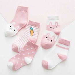 Kids Socks 5 pairs/batch of childrens socks cotton boys and girls cute cartoon soft and warm stripes fashionable autumn and winter childrens sports socks Y240504