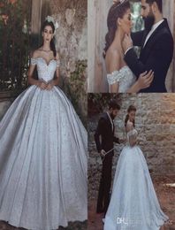 2019 Vintage Arabic Dubai Long Wedding Dress Princess Off Shoulder Lace Applique Bridal Gown Plus Size Custom Made5704038