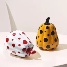 Decorative Figurines Japanese Yayoi Kusama Pumpkin Polka Dot Art Decor Abstract Sculpture Office Home Decoration Accessories Ornament Gifts