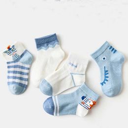 Skarpetki dla dzieci Skarpetki dziecięce Spring Summer Mesh Baby Socks Cartoon Boy Lekkie oddychające skarpetki łodzi Y240504