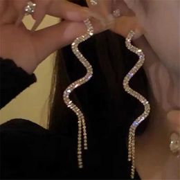 Earrings Fashion Trend Unique Design Elegant Delicate Snake Shape Zircon Tassel Stud Earrings Women Jewelry Party Gifts 230831