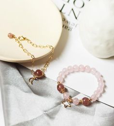 Luxury Pink Natural Strawberry Crystal Stone Beaded Chain Star Moon Pendant Bracelet for Woman Lucky Anniversary Gift Jewelry1024686
