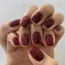 24Pcs Short Solid Color Wine Red Fake Nail Tips with Glue Glitter Squareround Head False Nails Wearable Ballet Press on 240423