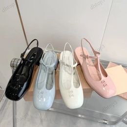 Designer Mary Jane Ballet in pelle Sandali di moda spessa tallone per donne donne dolci semplici e versatili scarpe posteriore