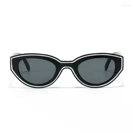 Sunglasses Fashion Cat Eye Large Frame Woman Vintage Style Striped Decoration Trending Eyewear UV400 Eyeglasses