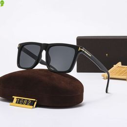 Outdoor Sunglasses Retro Large Frame Plate Tf Tom Black Glasses for Men and Women Essential Drivers 520T