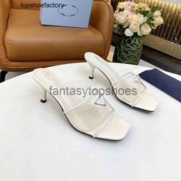 Praddas Pada Prax Prd Sandals Design 2023 Luxury Fashion Women Summer High Heels Leather Cross Tie Men Flat Casual Slippers 02-03 X1I7 NNJA