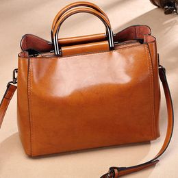 Shoulder Bags Top Oil Waxed Leather Women's Tote Bag Brand Texture Two-layer Cow Handbag Lady Crossbody 2024
