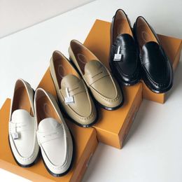 New plain loafers, round toe British style small genuine leather single shoes, comfortable and versatile, lightweight to wear with just one foot