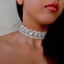 Chains Luxury Temperament Crystal Rhinestone Pendant Choker Collar Silver Plated Chain Necklace Women Wedding Jewelry