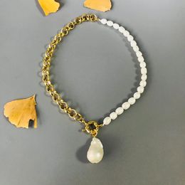 Frauen natürlicher Barockperlen anheizt Halskette Süßwasser Perle Punk Gold Farbkette Asymmetrisches Design Mode Langer Schmuck 0927 200p