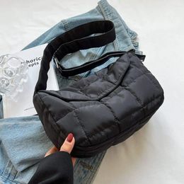 Shoulder Bags Women Fashion Quilted Handbags 2024 Autumn Winter Underarm Girls Casual Tote Ladies Down Cotton Padded Bag