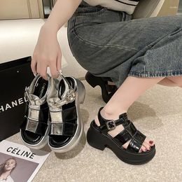 Dress Shoes Thick Bottom Sandals Female 2024 Summer Hollow Out Woven Roman Beach Chunky High Heeled Buckle Women Sandales