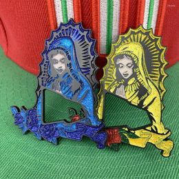 Brooches 2024 Virgin Mary Lapel Pin Mother Of God Metal Handmade Epoxy Jewelry Shirt Bag Badge