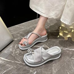 Slippers 2024 Summer Women Wedge Fashion Solid Color Ladies Slip-on Modern Shoes Open Toe Comfortable Sandals