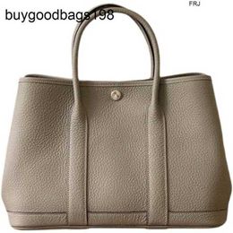 Designer Garden Party Bags 2024 New Texture Leather Large Capacity Portable Bucket One Shoulder Crossbody Tote Commuter Womens Have Logo 608i