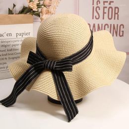 Berets Fashionable Summer Women's Sunscreen Big Waves Brim Straw Hat Shade Breathable Seaside Vacation Sun