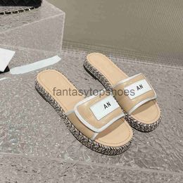 Channeles Sandals Designer CF Summer Women Luxury shoes Slippers Ringer Chain Black White Apricot Colour Leather Sandal Outdoor Beach Flat Woman dr