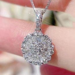 Pendant Necklaces Huitan Aesthetic Women Necklace With Brilliant Cubic Zirconia Luxury Quality Wedding Fancy Love Gift Fashion Jewellery