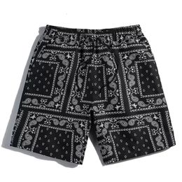 Mens casual beach shorts breathable quick drying retro personalized printed Bermuda shorts hip-hop street clothing 240428