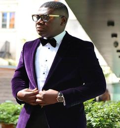 New Fashion Purple Velvet Groom Tuxedos Excellent Groomsmen Blazer Men Formal Suit Party Prom Suit CustomizeJacketPantsBows Tie5465407