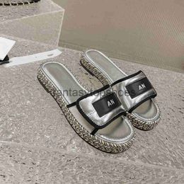 Channeles Sandals Women Designer CF shoes Summer Luxury Slippers Ringer Chain Black White Apricot Colour Leather Sandal Outdoor Beach Flat Woman 3445ffd