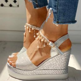 2023 Women Wedge Sandals Summer Bead Studded Detail Platform Buckle Strap Peep Toe Thick Bottom Casual Shoes Ladies 240426