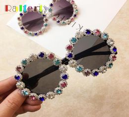 Sunglasses Ralferty Round Crystal Women 2021 Luxury Ladies Flower Rhinestone Sun Glasses UV400 Female Gift Eyewear G19195630925