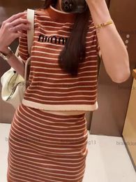 2024 Women Summer Red Blue Striped Fashion Suit New Short Sleeved Top Top Top Supe Supe Meairs Meairs Line Skirt Skirt