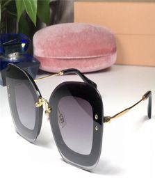 02 Sunglasses Women Design Popular Sunglasses Cat Eyes Frame Sunglasses Crystal Metarial Fashion Women Style UV400 Come With Pink 8147716