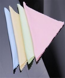 Microfiber Cleaning Cloths For Cell Phones Laptops Tablets Glasses Spectacles Silverware and Delicate Surfaces8206092