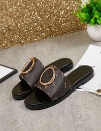 2021 New Summer Women Sandals Slippers Classic gold Circle Flat Mule Beach Outdoor Cool Casual slippers Fashion Wide Flat Flip Flo2501768