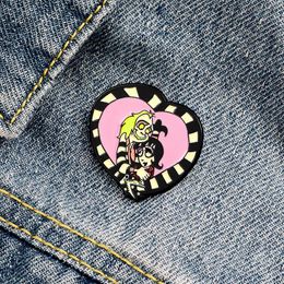 New Heart Shaped Black and White Snake Clown Couple Brooch Creative Cartoon Punk Horror Personality Enamel Pin Pendant Gift