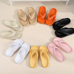 Slippers Chic Women's Cushioned Pillow Slide Flip Flops: Soft Non-Slip Wear-Resistant In Solid Colour For Stylish Indoor/Outdoor Comfort