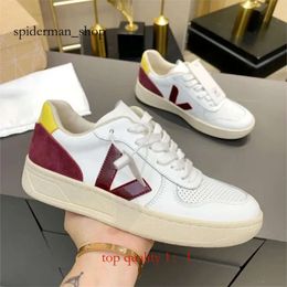 Vejasneakers Classic Shoes Designer White Plate-Forme Sneakers Woman OG V Original Trainers Classic White Couples Casual Vegetarian Style Casual Shoes 5369