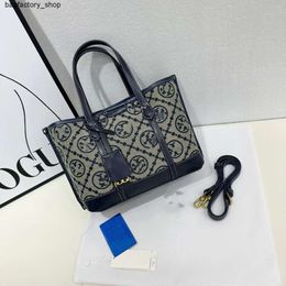 Luxury Shoulder Bag Crossbody Designer Sells 50% Discount Handbags New Shopping Bag Single Shoulder WomensK2WK