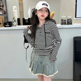 Clothing Sets Girls 2pcs 2024 Spring European American Hooded Striped Top Pleated Denim Skirt Children Clothes Retail