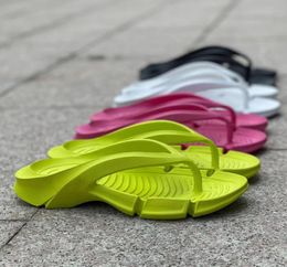Designer Thick Bottom Platform Slippers Women 2022 Summer Soft Sole Flip Flops Woman Comfy Non Slip Beach Shoes5586747