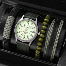Armbanduhren 4pcs/Set Herren Sport Mode Kalender Minimalist Nylon Belt Quartz Uhren und Armband Set Ramadan Geschenk
