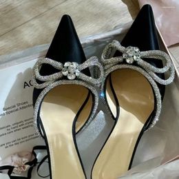 Slippers Rhinestone Bowknot Brand Designer Shoes Pointed Toe Stiletto White Sequins Mules High Heels Black Silk Party Pumps