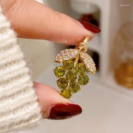 Brooches Green Grape For Women Gold Color Cubic Zirconia Fashion Jewelry Cute Fine Clothes Pins Party Accessories Gift