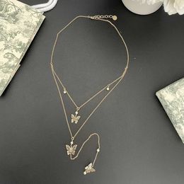 Pendant Necklaces 2024 European Brand Pearl Butterfly Necklace Womens High Quality Jewellery Designer Party Trends Q240430